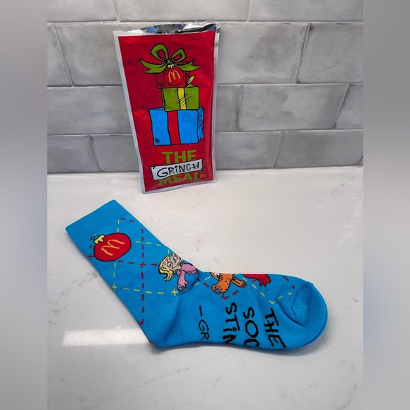 The Grinch Meal Socks Christmas Edition 2025 One Size Blue Color Collectible - Picture 4 of 4